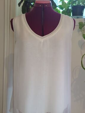 Classic V-Neck White Camisole Tank - Women